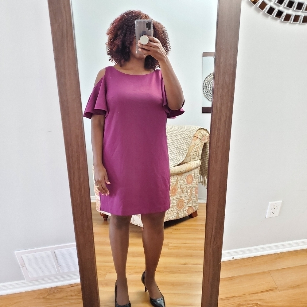Chetta B Women Dress Size 16 Purple Cold Shoulder Zippered Dress
